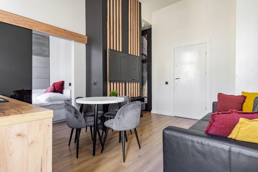 Apartment Jaracza 6 A Łódź